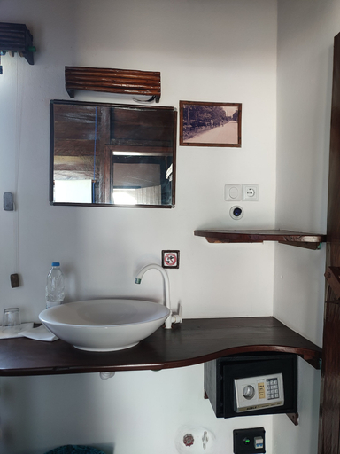 Bathroom 4, Riake Resort & Villa, Analanjirofo