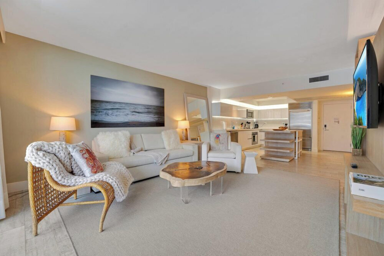 Living area 2, Stunning Oceanfront 1BR 1 Hotel, Miami-Dade