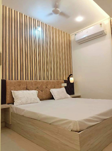 Room 3, Hotel Kashipra Guest House Ujjain, Ujjain