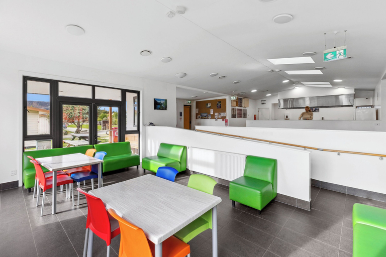 Food & Drinks 5, Hampshire Holiday Parks - Wanaka, Queenstown-Lakes