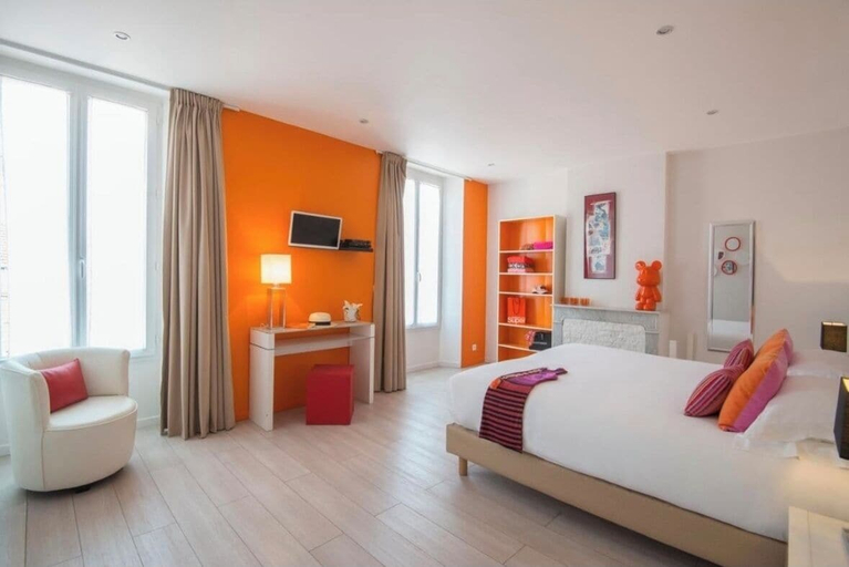 Room 1, O Carré Croisette, Alpes-Maritimes