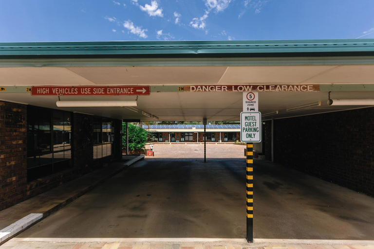 Exterior 3, Donald Motor Lodge, Buloke  - South