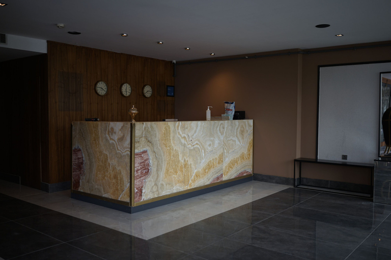 Lobby 2, WEEN OTEL, Merkez
