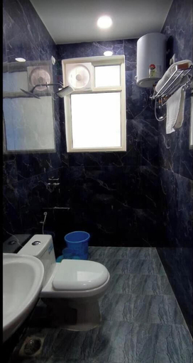 Bathroom 3, Uphar Homestay - Hotel & Restaurant, Jaipur