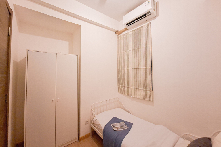 Room 2, Cozy And Pool View 2Br At Sky House Bsd Apartment, Tangerang Selatan
