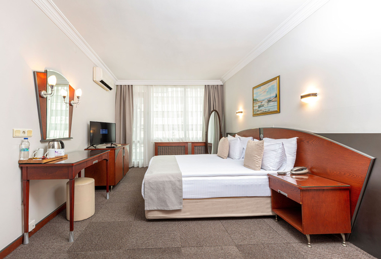 Bedroom 3, Otel Kaya, Konak