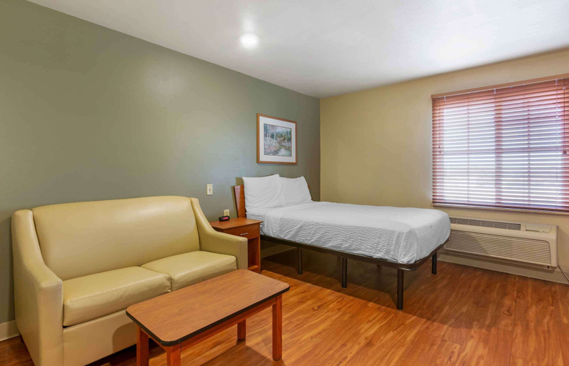 Bedroom 4, Extended Stay America Select Suites - Kansas City - Stadium, Kansas City