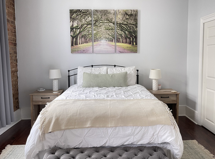 Room 5, Bee on Broughton - Historic Downtown, Chatham