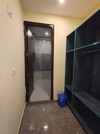 Bathroom 4, The Aamantran Greens, Gautam Buddha Nagar