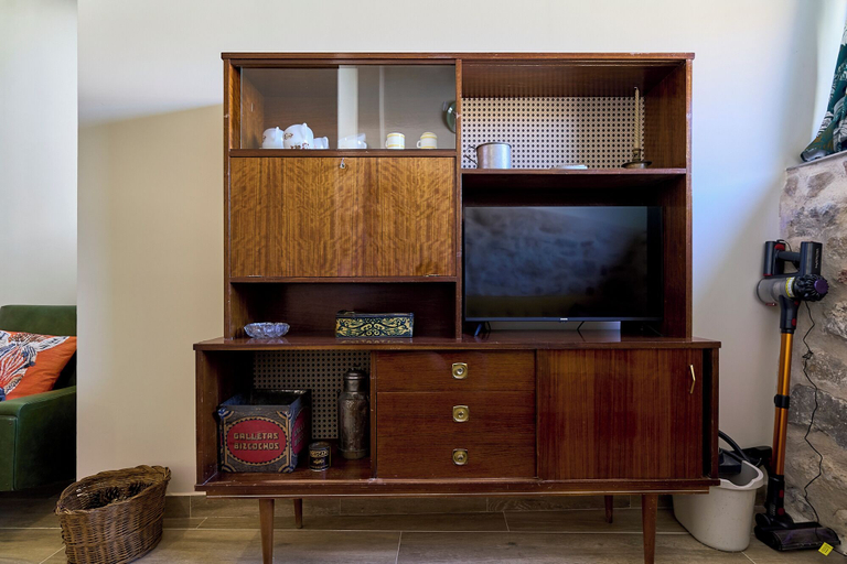 Living area 5, Casa Oliva by gaiarooms, Salamanca