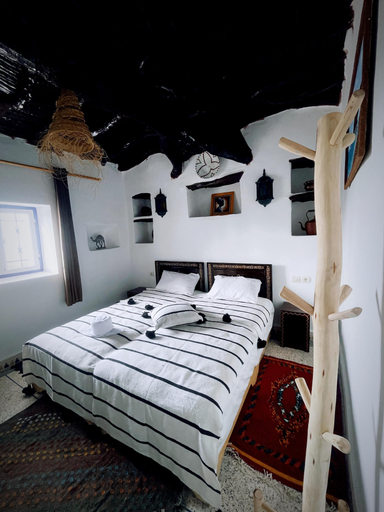 Room 4, Ifni Sunset, Tiznit