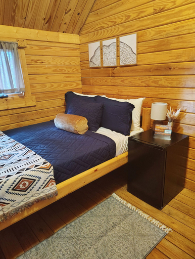 Room 4, Bluffton KOA RV Resort, Wells