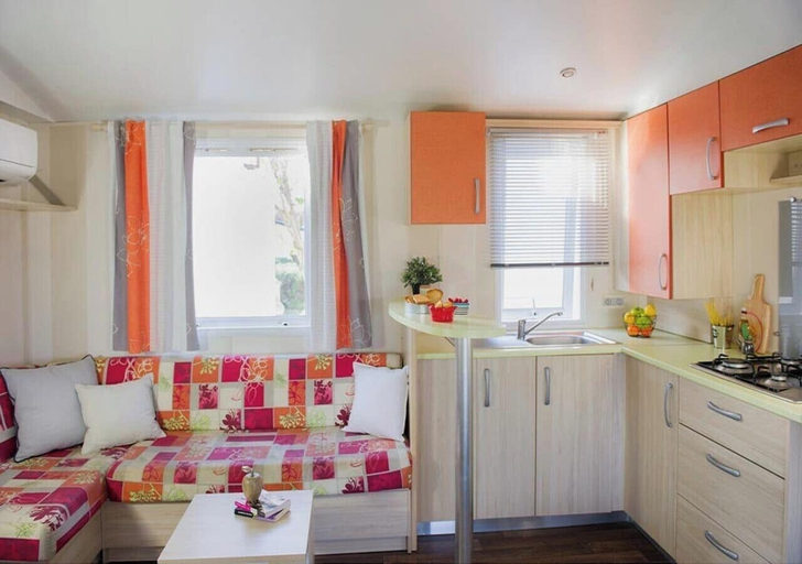 Living area 2, Camping Marvilla Parks - Clos Cottet, Vendée