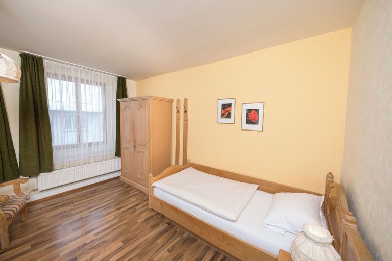 Bedroom 2, Der Adler, Waldshut
