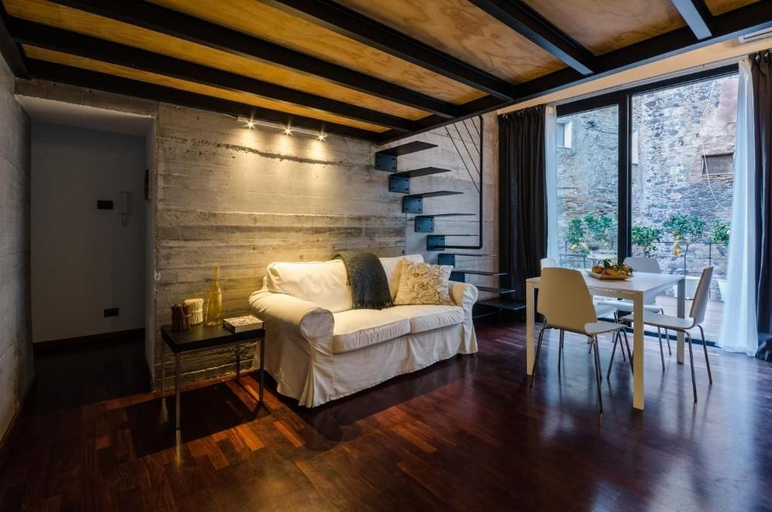 Bedroom 2, Pietranera Apartments, Catania
