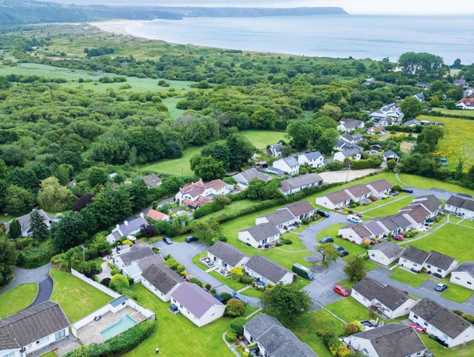 Exterior, Bayview 58 - 2 Bedroom Chalet - Bayview Oxwich, Swansea