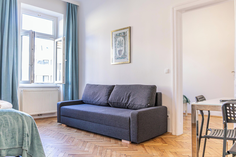 Room 4, Chic 2BR Retreat Near Belvedere Palace, Wien
