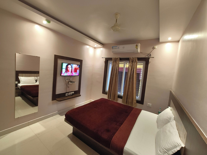 Bedroom 2, Hotel Home Town Puri, Puri