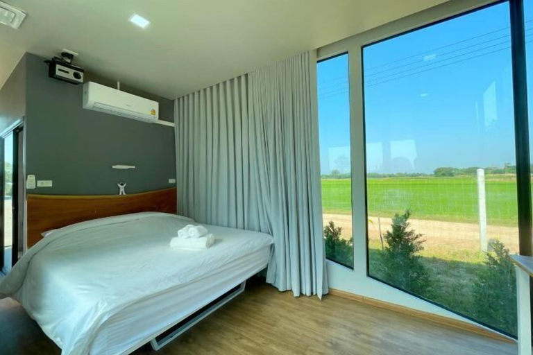 Room 1, 101 Space Station, Lan Sak