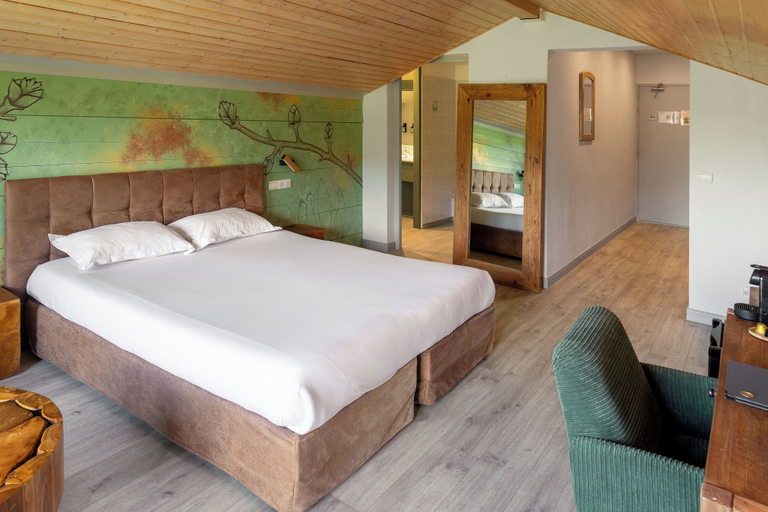 Bedroom 3, L'Arborescence, Haute-Savoie