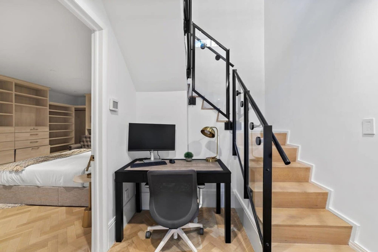 Room 3, Clinton by Rovetravel 3BR Duplex w Backyard, New York