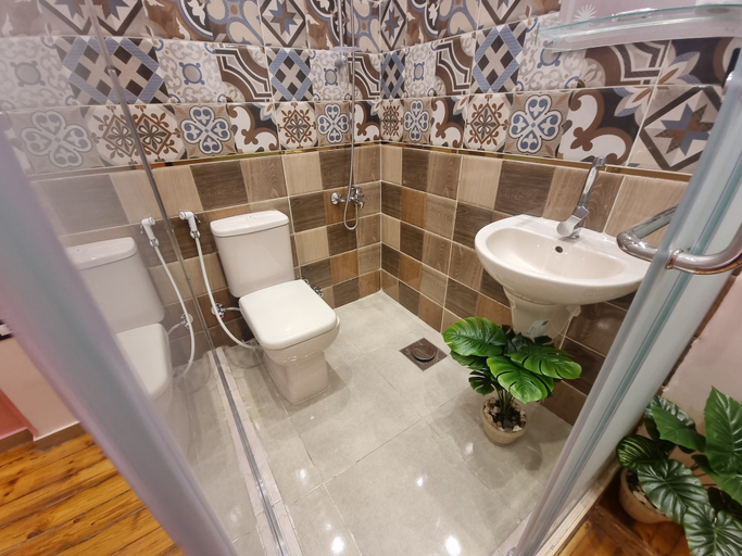 Bathroom, Cairo Plaza Luxe Hotel, 'Abdin