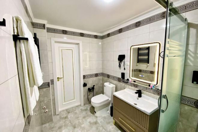 Bathroom 3, Isakhoja Hotel, Xiva