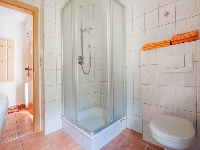 Bathroom 4, Comfortable Apartment in Mayrhofen with Garden, Schwaz