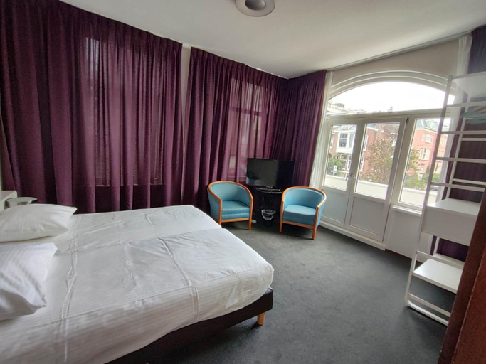 Bedroom 4, New City Hotel Scheveningen, The Hague