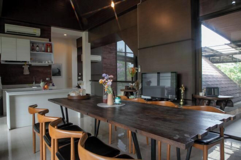 Dining 5, THAN Getaway Cottage: Private Lake, Pakchong, 2-8+, Pak Chong