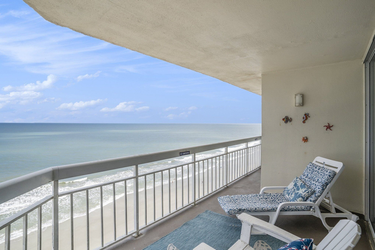 Property grounds 2, 1201 Waters Edge Resort 3 Bedroom Condo by RedAwning, Georgetown