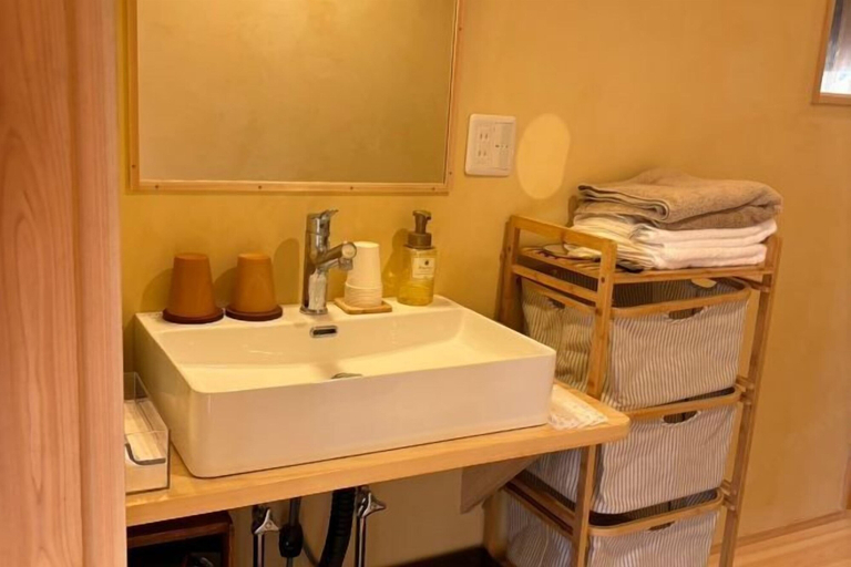Bathroom 4, Tetsu-juro （former Ogunis residence） , Himeji Castles back parlor-like"400-year-old inn", Ichikawa