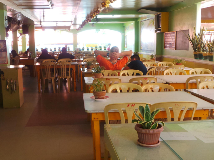 Food & Drinks 5, White Beach Resort Puerto Galera powered by Cocotel , Puerto Galera