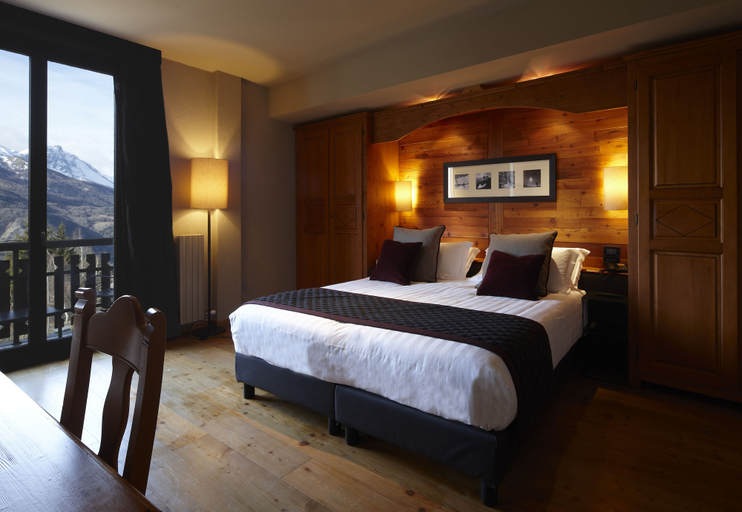 Bedroom 3, Chaberton Lodge & SPA, Torino