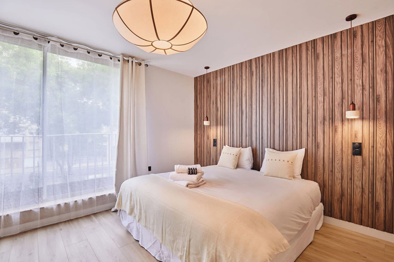 Room 3, THE Parisian Suite / Center of Paris, Paris