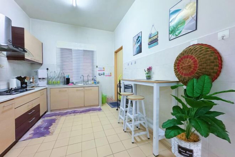Private kitchen 3, Sri Ixora Kajang Spacious 3BR w/ Full A/C, Hulu Langat