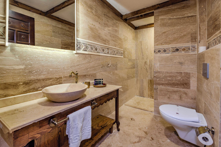 Bathroom 4, Sobek Palace, Nevşehir