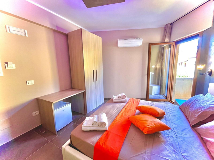 Room 3, Comfy Holiday Rooms, Vibo Valentia