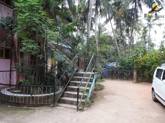 Front of property 5, Pritams Cottages, South Goa