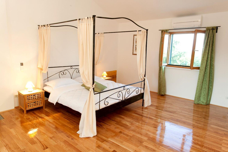 Room 5, Villa Paradiso Zadarvillas, Poličnik