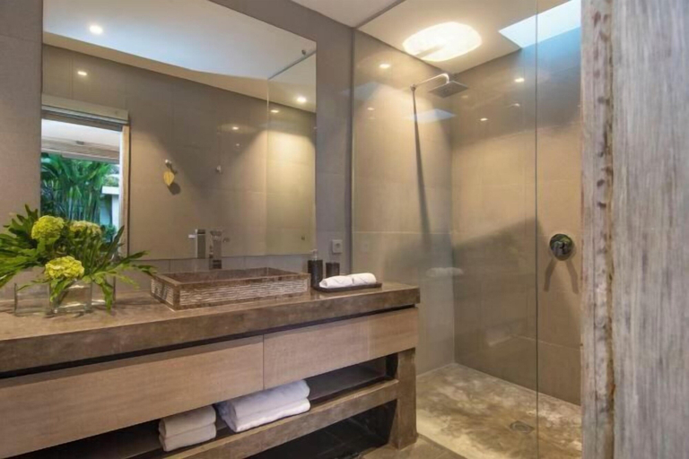 Bathroom, Villa Mia, Badung