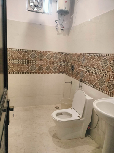 Bathroom, HOTEL STAR HILLS, Dehradun