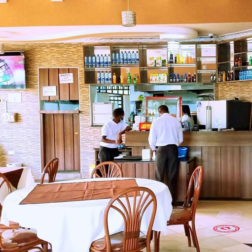 Restaurant 3, Ndupawa Platinum Resort, Kesses