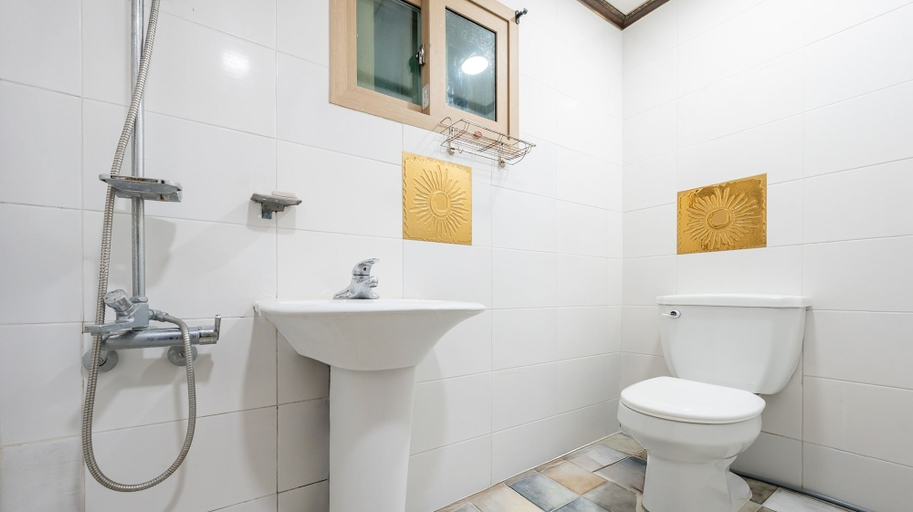 Bathroom 3, Gapyeong Windmill Pension, Gapyeong