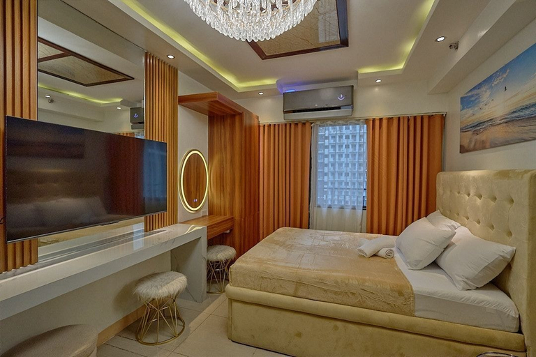 Room 2, Reminisce Staycation, Pasay City