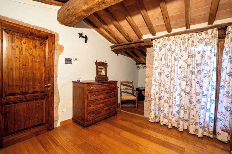 Bedroom 2, Historic Farmhouse Casa del Chiodo, Grosseto