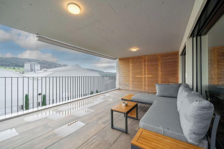 Property grounds, Swiss Living High-Tech Kitchen, 1G WiFi, Balcony, Kulm