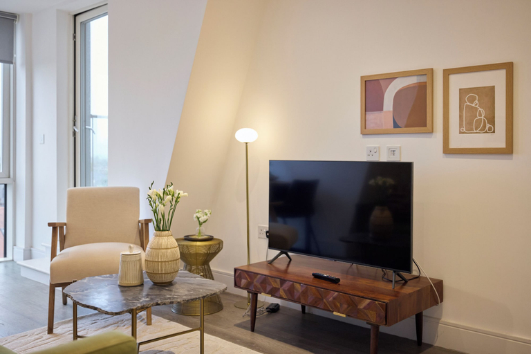 Interior 2, Streatham Hill Modern Flat with Balcony, London