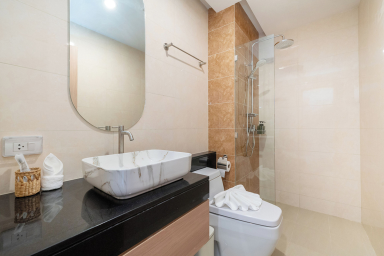 Bathroom 3, Thawalai Inn, Kata Beach, Phuket Island