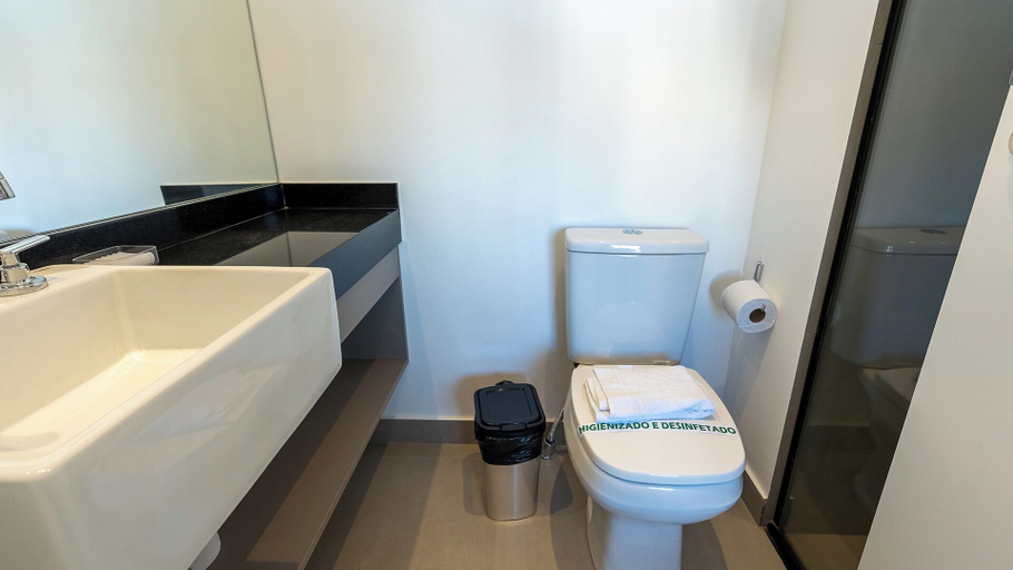 Bathroom 4, ON Domingos de Morais, São Paulo